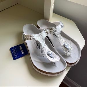 NWT RARE BIRKENSTOCKS PLATINUM GIZEH